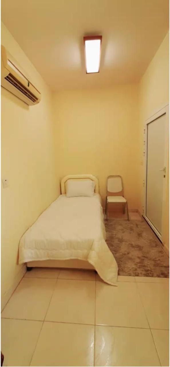 Erfan Hostel *