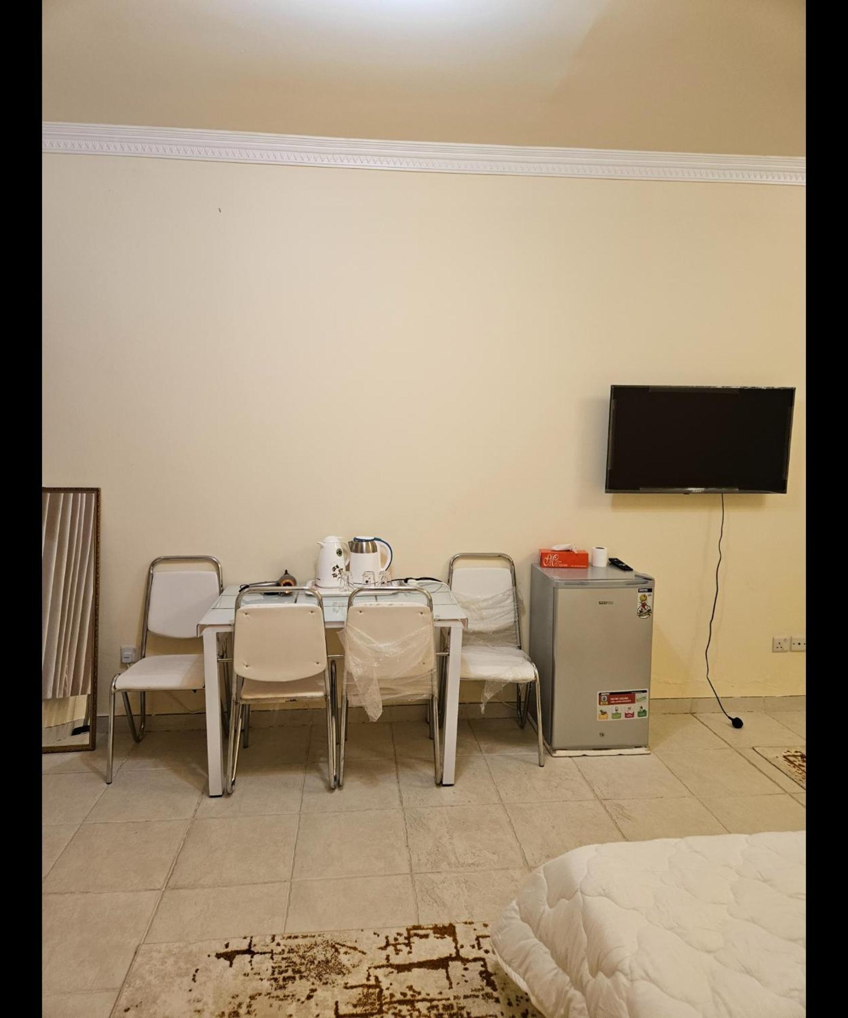 Hostel Erfan *